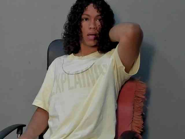 Dylaans19 Live Webcam on BongaCams