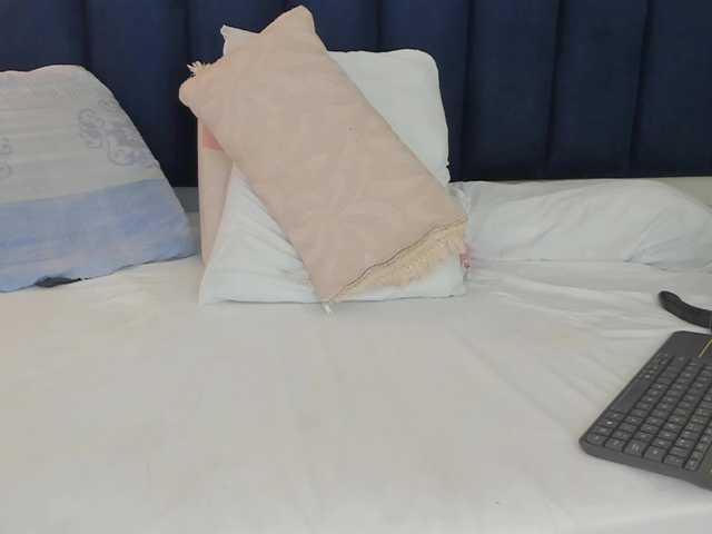 mayaevansmg's BongaCams show and profile