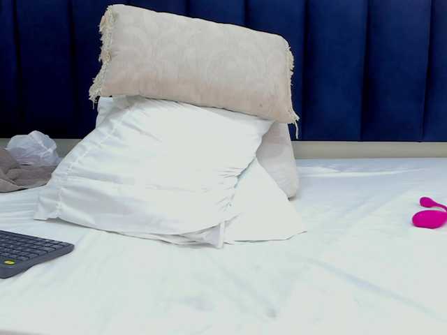 mayaevansmg's BongaCams show and profile