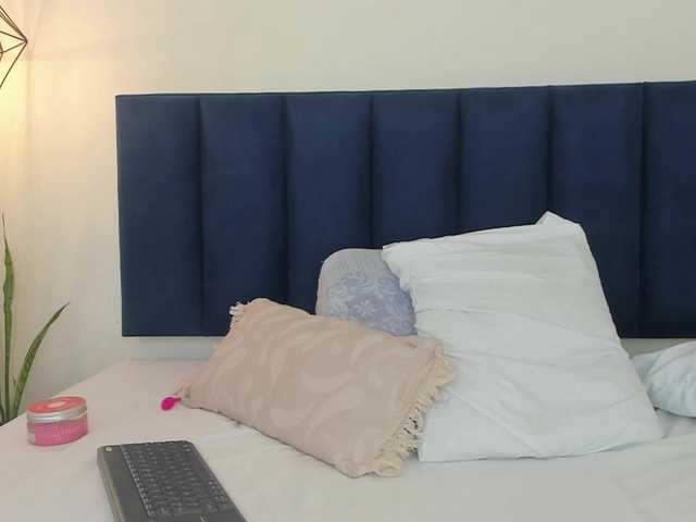 mayaevansmg's BongaCams show and profile