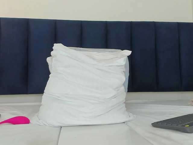 mayaevansmg's BongaCams show and profile