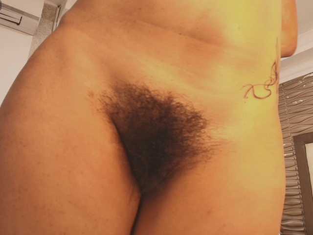 Miladiosa's BongaCams show and profile