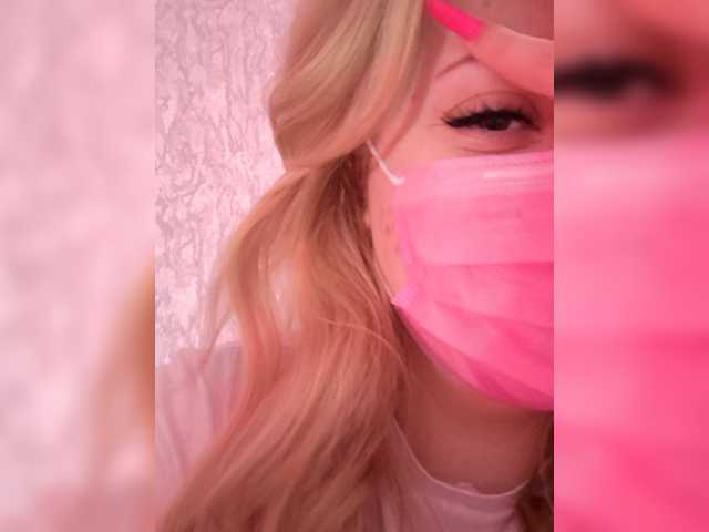 LiliTmil's BongaCams show and profile