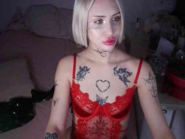 yourscirillaa webcam