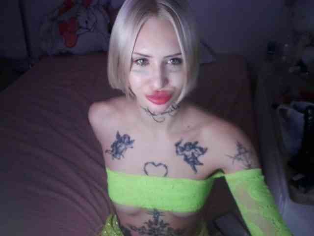 yourscirillaa webcam