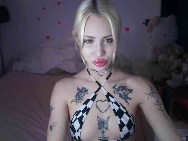 yourscirillaa yourscirillaa