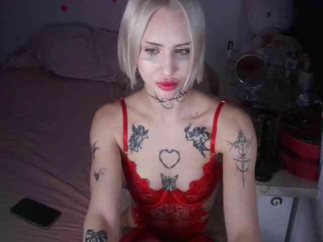 yourscirillaa webcam