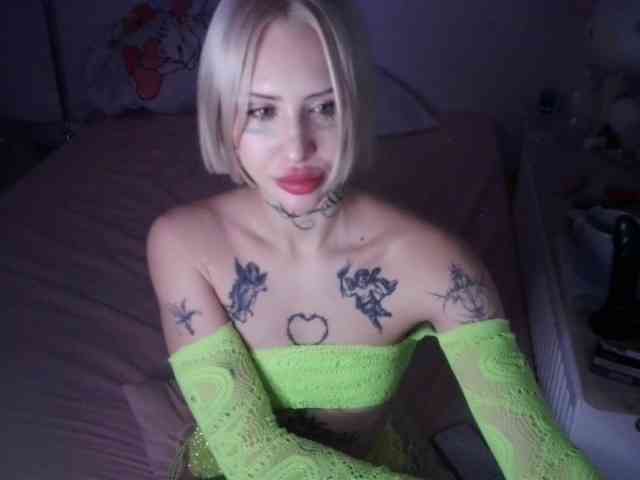 yourscirillaa webcam