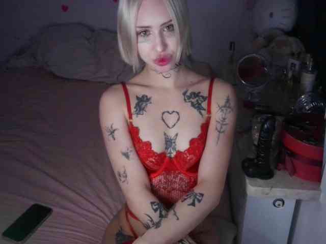 yourscirillaa webcam