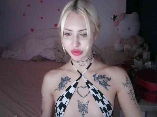 yourscirillaa webcam