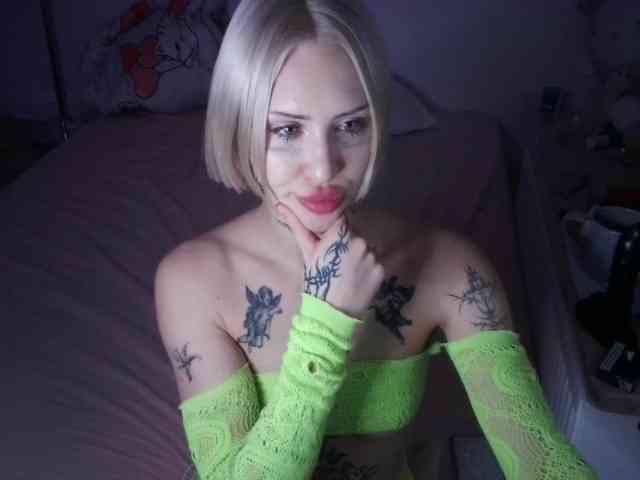 yourscirillaa webcam