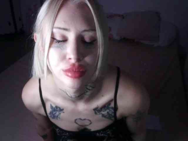 yourscirillaa webcam