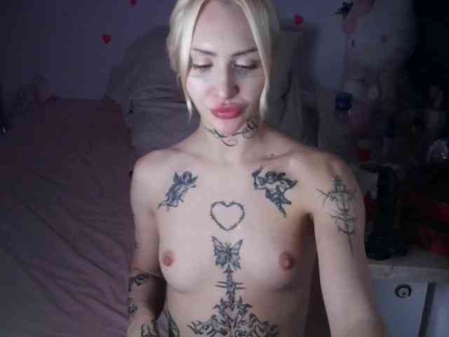 yourscirillaa webcam