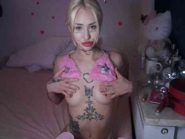 yourscirillaa webcam