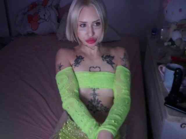 yourscirillaa webcam