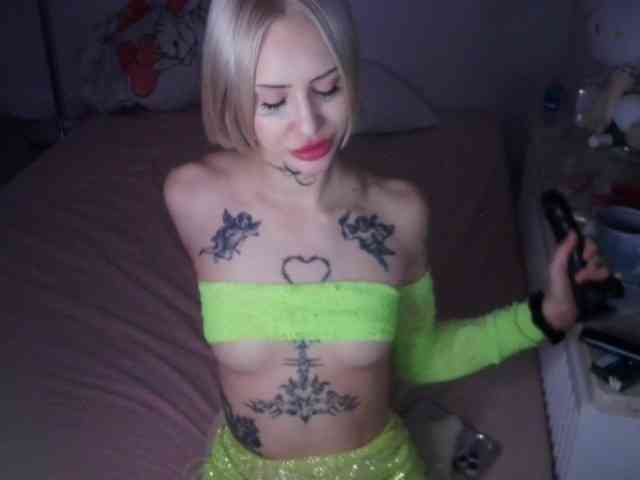 yourscirillaa webcam