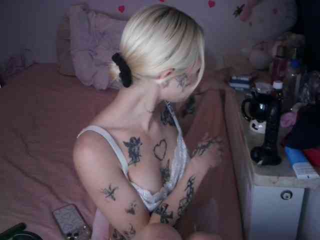 yourscirillaa webcam