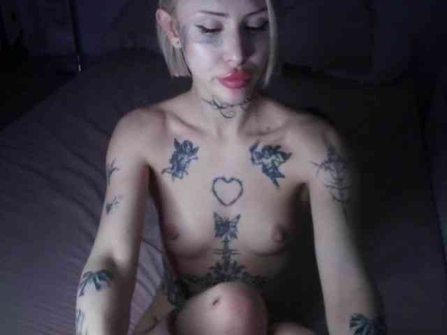 yourscirillaa Live Webcam on BongaCams