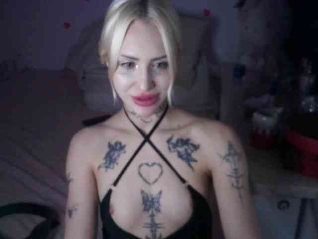 yourscirillaa webcam