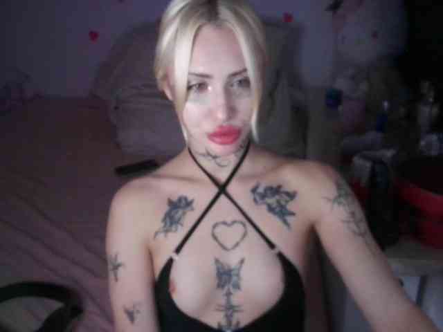 yourscirillaa webcam