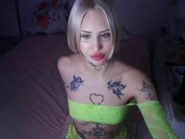 yourscirillaa webcam