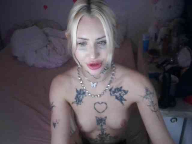 yourscirillaa webcam