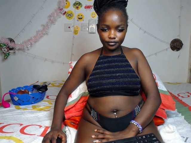 DaisyAmber's BongaCams show and profile