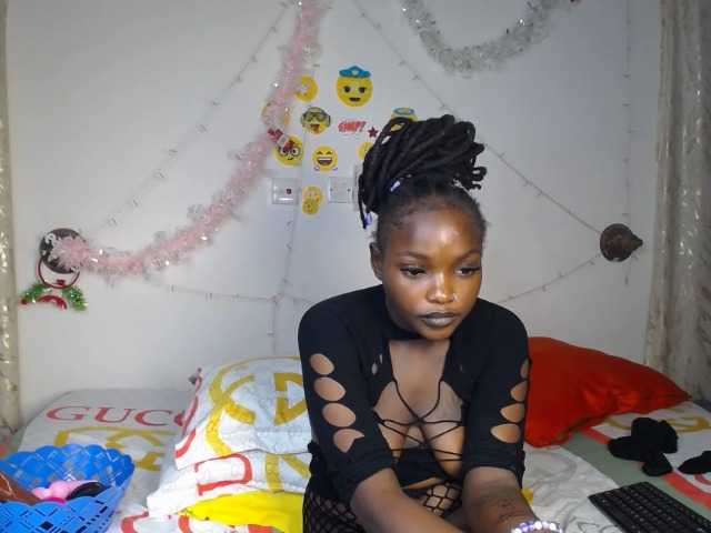 DaisyAmber's BongaCams show and profile