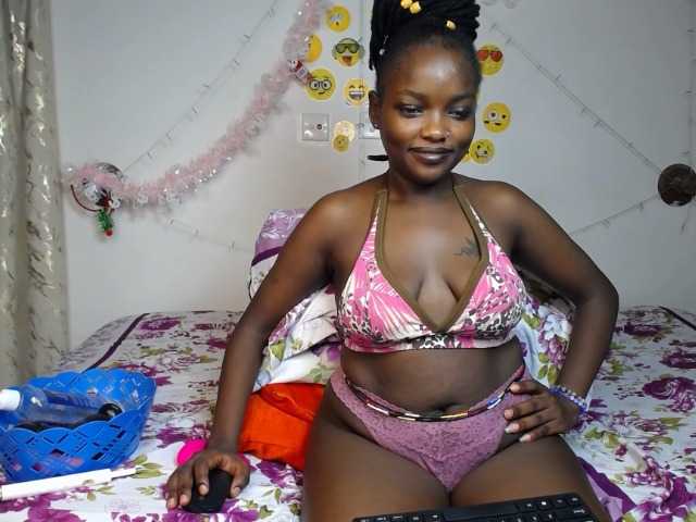 DaisyAmber Live Cam on BongaCams