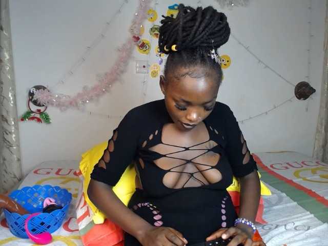 DaisyAmber's BongaCams show and profile