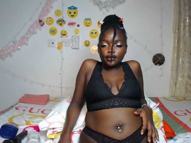 DaisyAmber's BongaCams show and profile