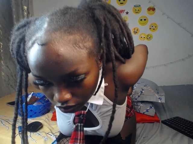 DaisyAmber live cam profile