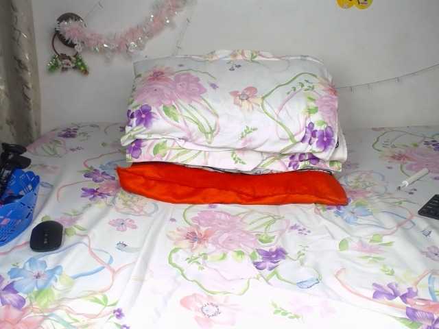 DaisyAmber's BongaCams show and profile