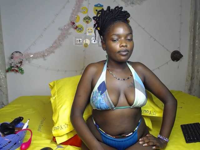 DaisyAmber's BongaCams show and profile