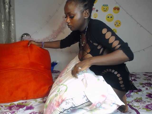 DaisyAmber's BongaCams show and profile