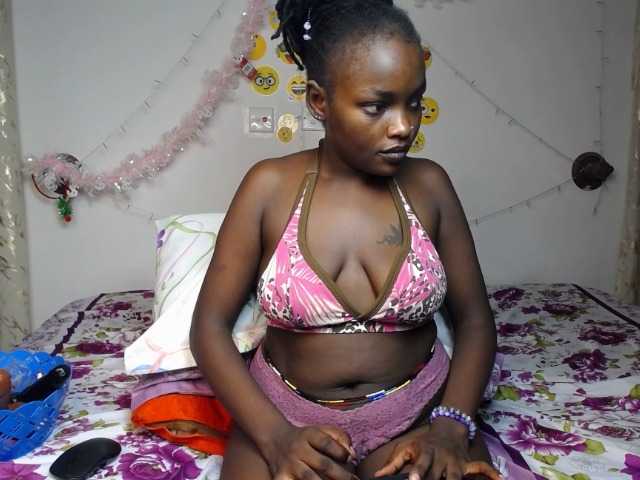 DaisyAmber's BongaCams show and profile