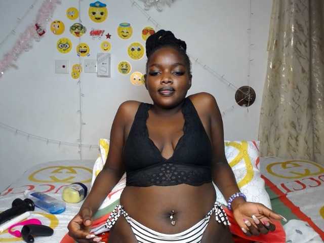 DaisyAmber's BongaCams show and profile