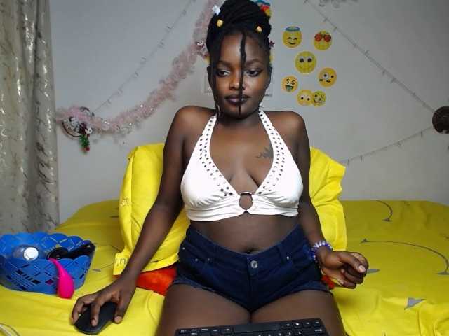 DaisyAmber's BongaCams show and profile