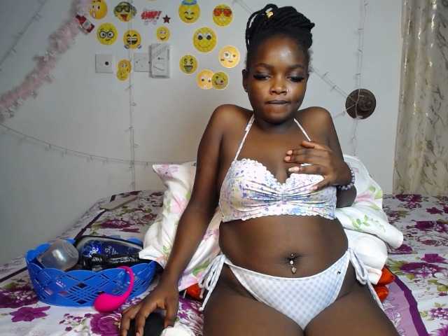 DaisyAmber's BongaCams show and profile