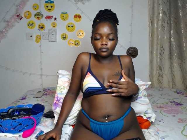 DaisyAmber's BongaCams show and profile