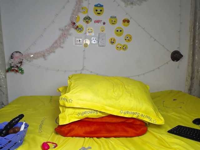 DaisyAmber's BongaCams show and profile