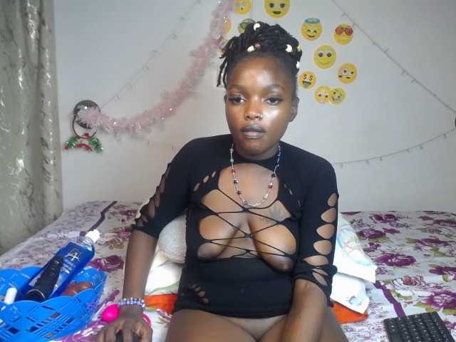 DaisyAmber's BongaCams show and profile