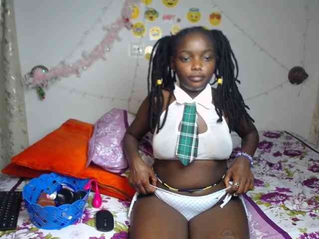 DaisyAmber Live Webcam on BongaCams