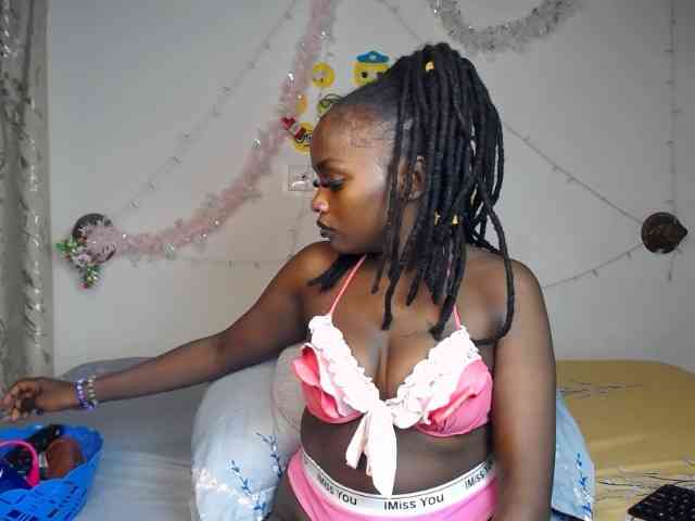 DaisyAmber Live Webcam on BongaCams