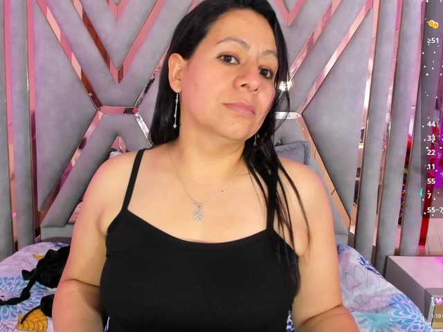 adri-rivera's BongaCams show and profile