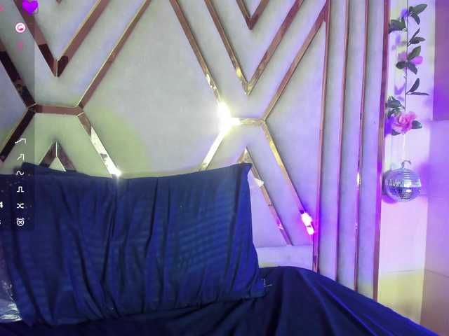 adri-rivera's BongaCams show and profile