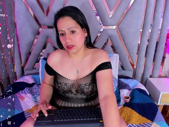 adri-rivera's BongaCams show and profile