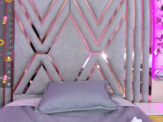 adri-rivera's BongaCams show and profile