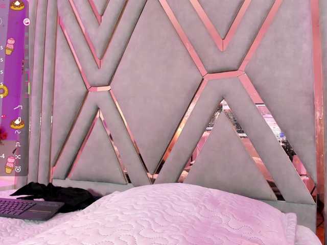 adri-rivera's BongaCams show and profile