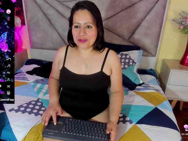 adri-rivera webcam